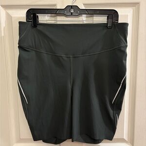 Lululemon Base Pace High Rise HR 8" *Reflective Smoked Spruce Size :14